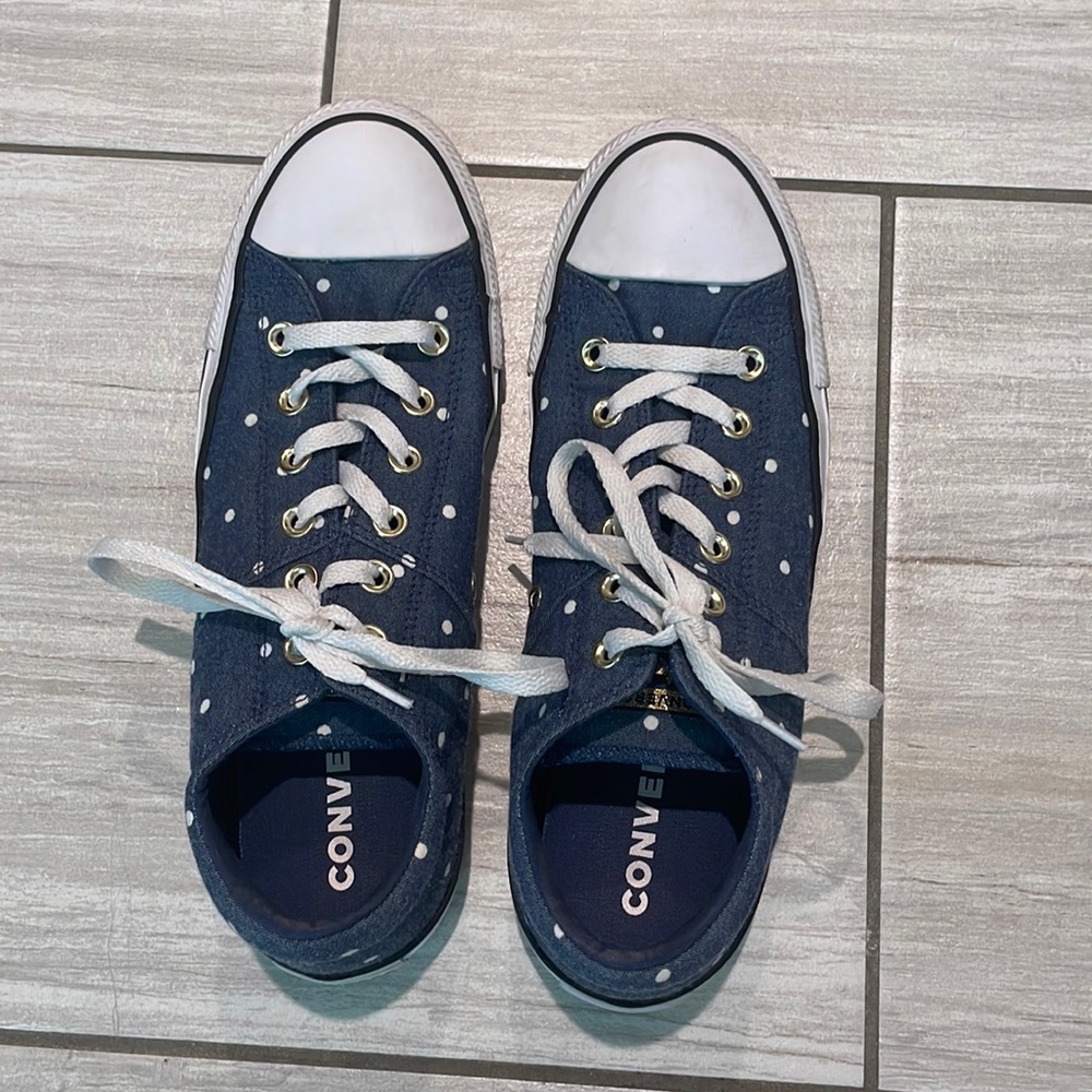Comfy Converse Sz 10